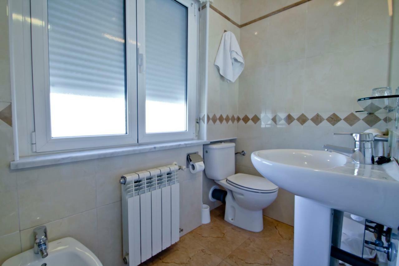 Hosteria El Capricho Viono Bagian luar foto